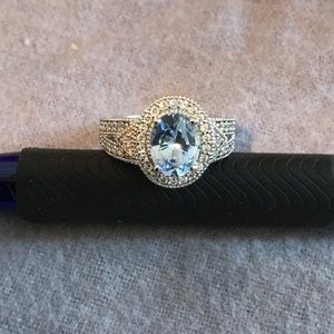 Kenneth Jay Lane ring Size 7